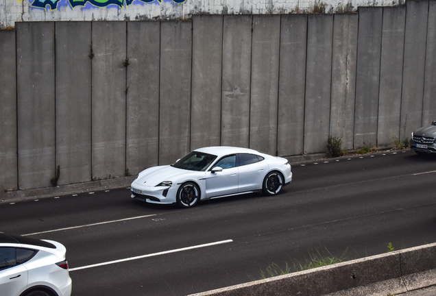 Porsche Taycan Turbo MkI