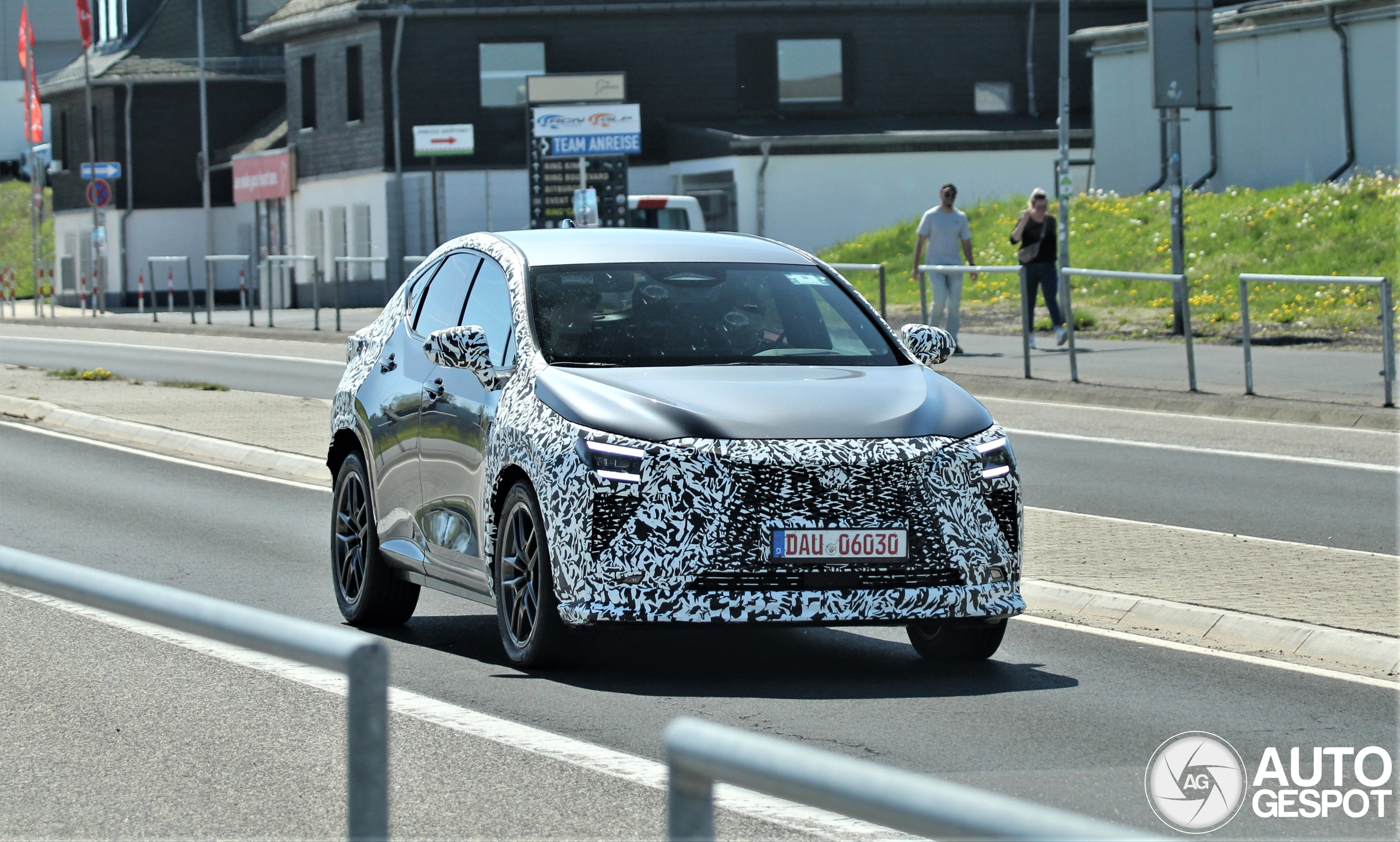 Lexus nx 2027