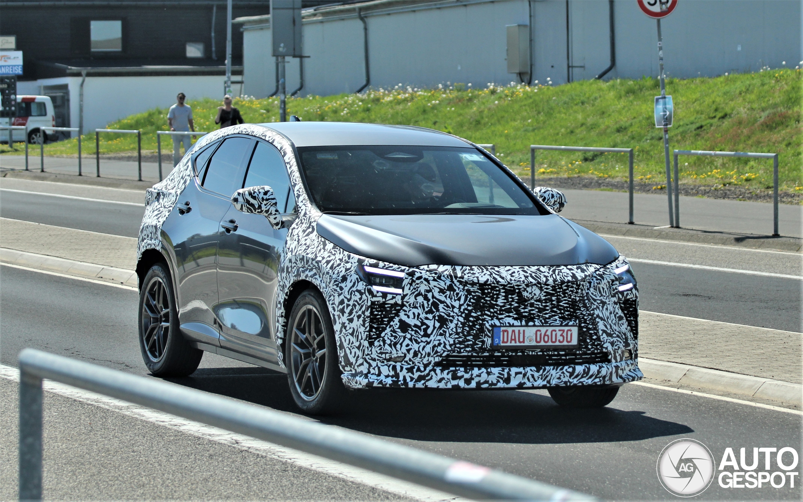 Lexus nx 2027