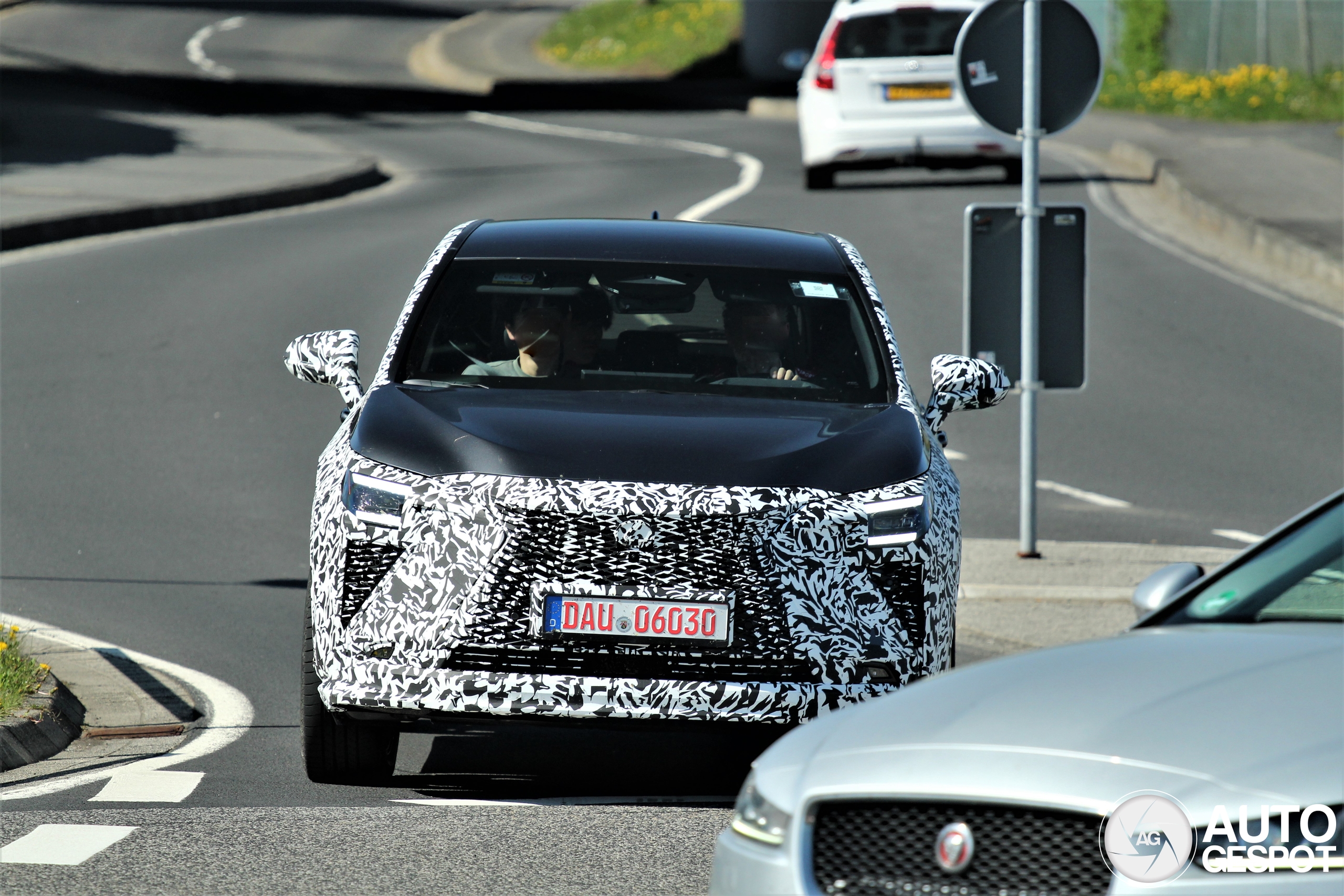 Lexus nx 2027