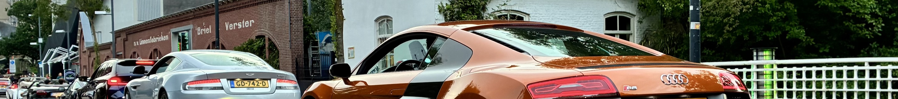 Audi R8 V10 Plus 2013