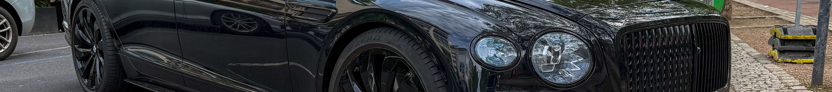 Bentley Flying Spur V8 2021