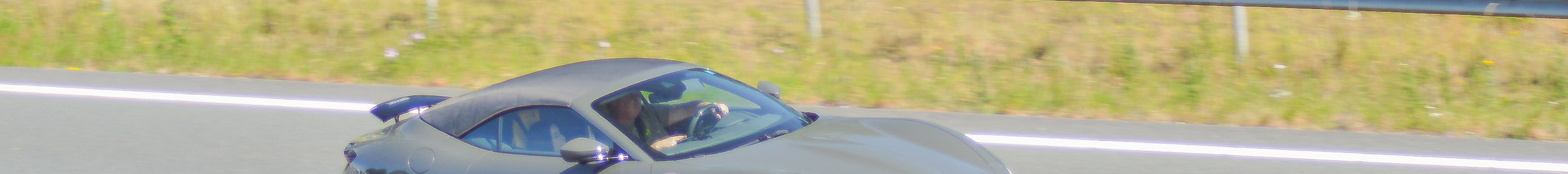 Ferrari Roma Spider