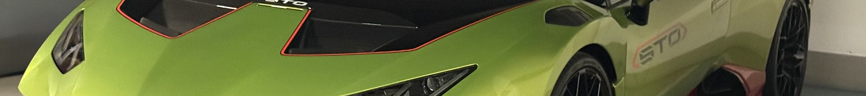 Lamborghini Huracán LP640-2 STO