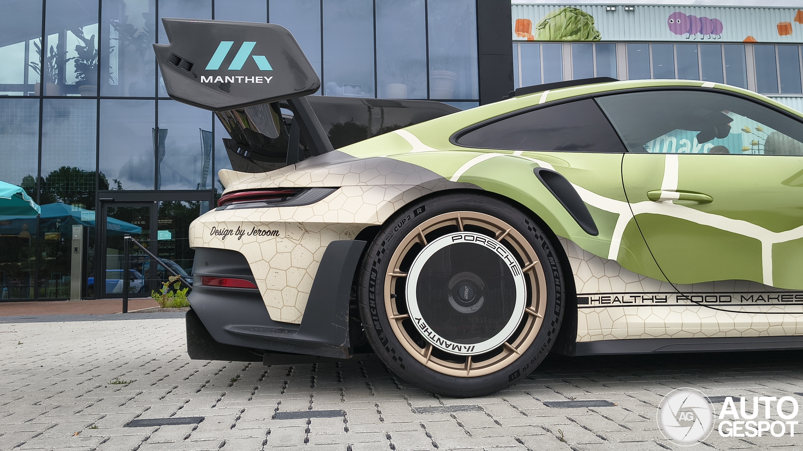 Porsche 992 GT3 RS MkI Weissach Package Manthey Racing