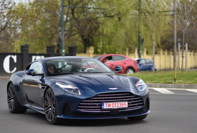 Aston Martin DB12