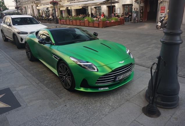 Aston Martin DB12