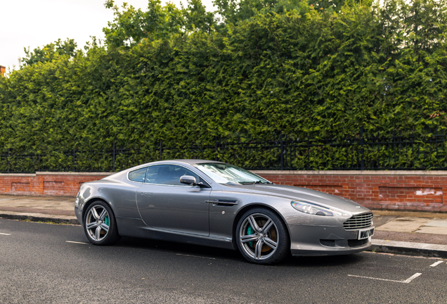 Aston Martin DB9