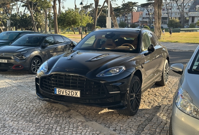 Aston Martin DBX707