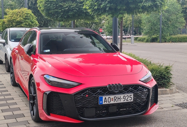 Audi RS5 Avant B10