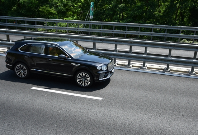 Bentley Bentayga Azure 2024