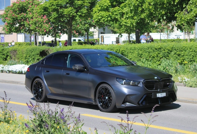 BMW M5 G90