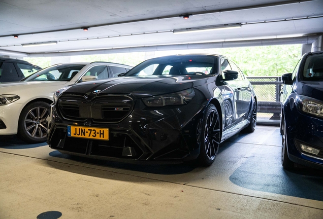 BMW M5 G90
