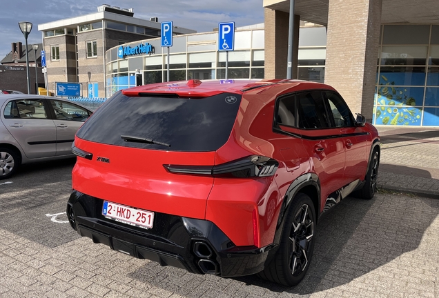 BMW XM G09