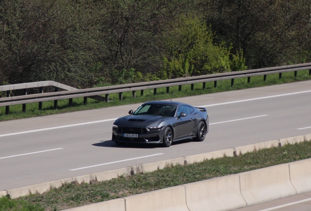 Ford Mustang Dark Horse 2024