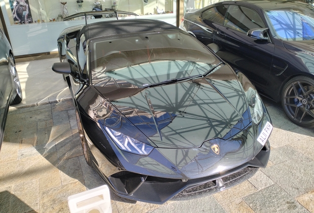 Lamborghini Huracán LP640-4 Performante Spyder