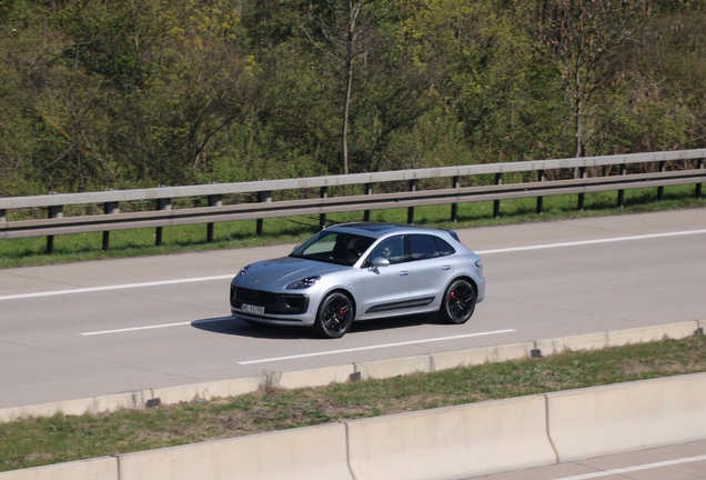 Porsche 95B Macan GTS MkIII