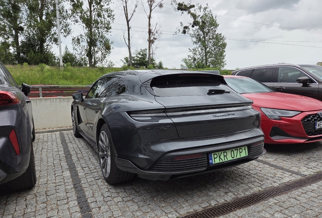 Porsche Taycan GTS Sport Turismo MkI