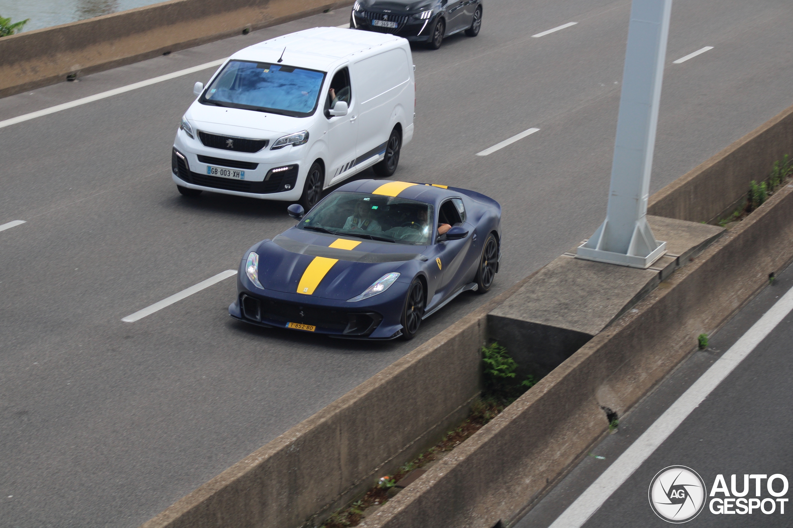 Ferrari 812 Competizione