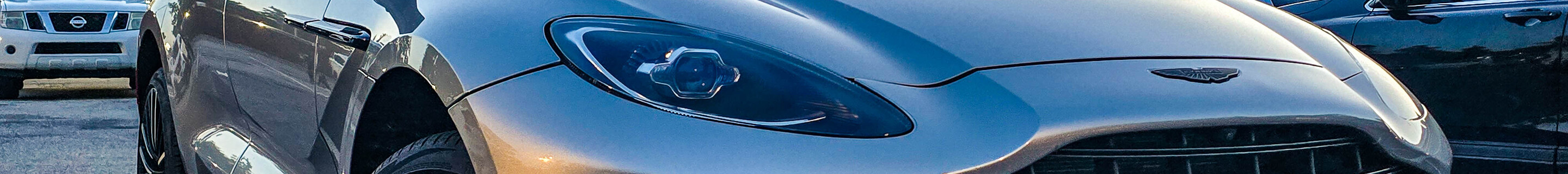 Aston Martin DBX707