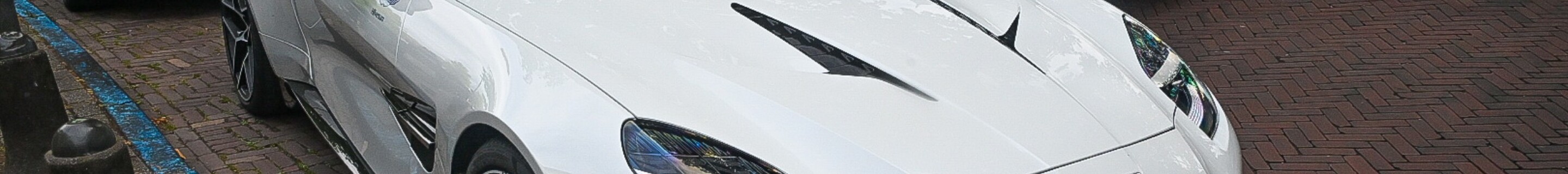 Aston Martin Vanquish 2025