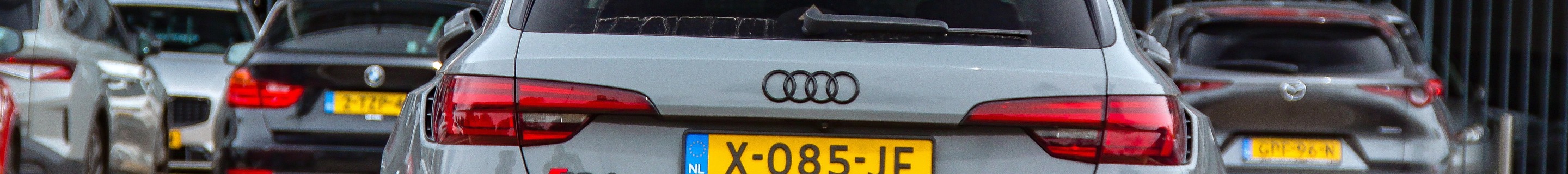 Audi RS4 Avant B9