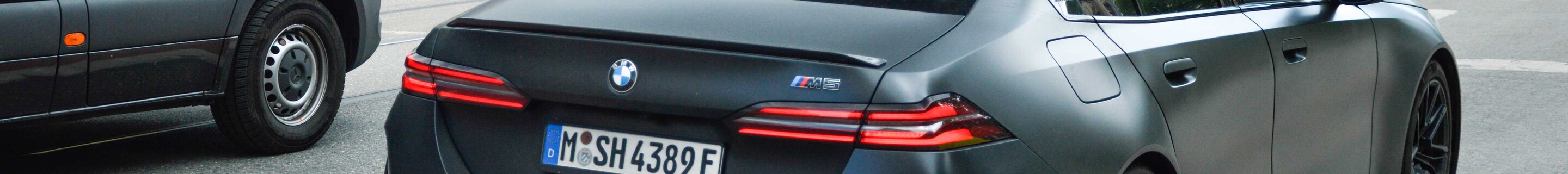 BMW M5 G90