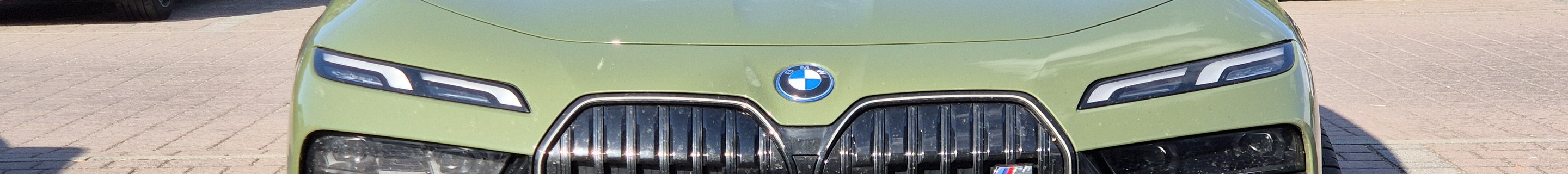 BMW M760e xDrive