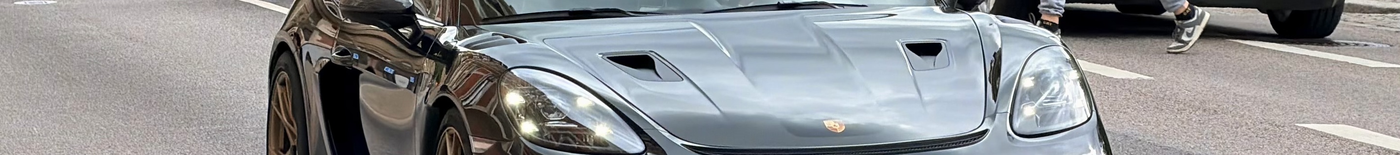 Porsche 718 Cayman GT4 RS Weissach Package