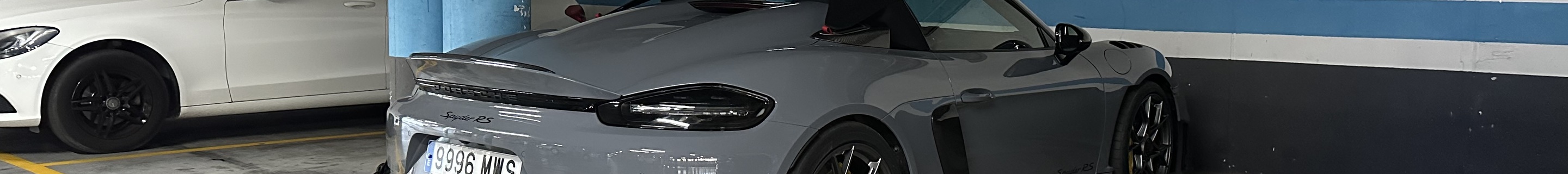 Porsche 718 Spyder RS Weissach Package