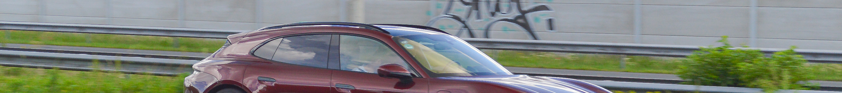 Porsche Taycan GTS Sport Turismo MkI