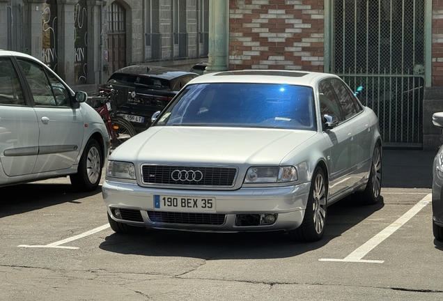 Audi S8 D3