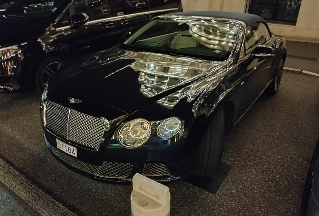 Bentley Continental GTC 2012