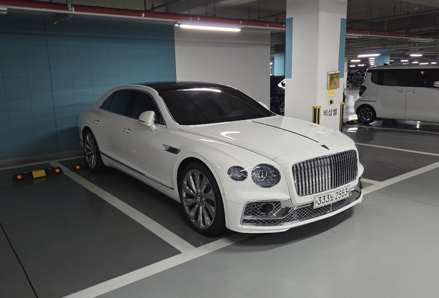 Bentley Flying Spur V8 2021