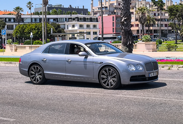 Bentley Flying Spur V8