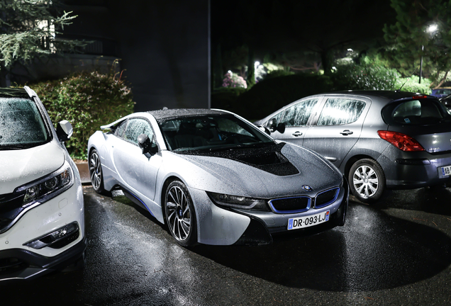 BMW i8