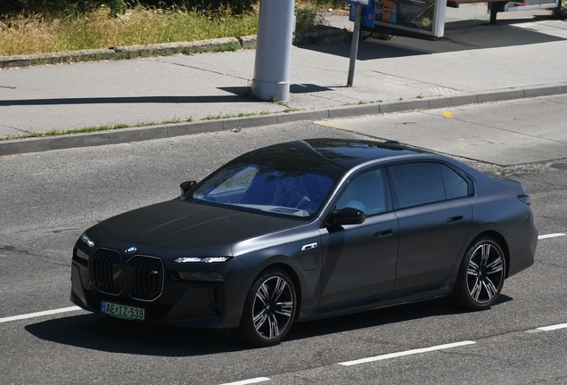 BMW M760e xDrive