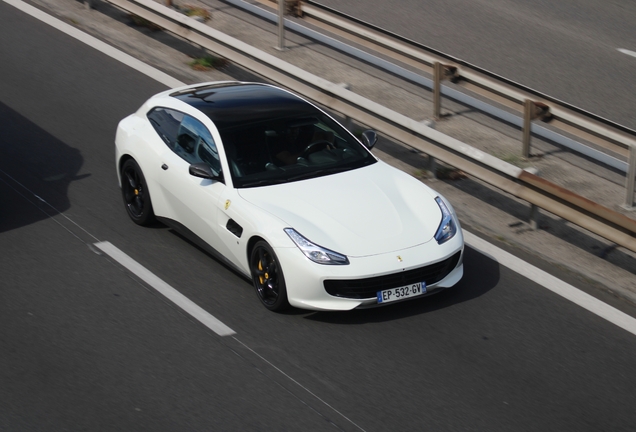 Ferrari GTC4Lusso
