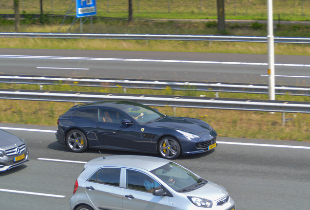 Ferrari GTC4Lusso