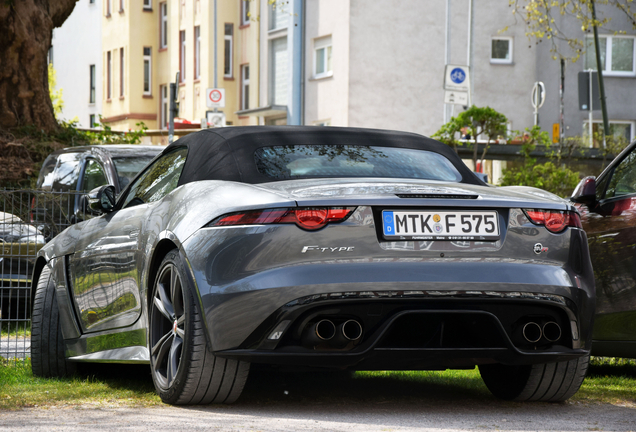 Jaguar F-TYPE SVR Convertible 2017