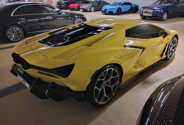 Lamborghini Revuelto
