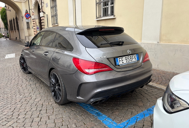Mercedes-AMG CLA 45 Shooting Brake X117