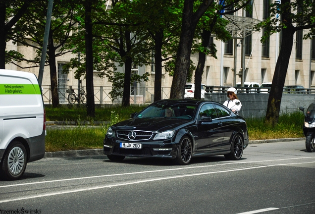 Mercedes-Benz C 63 AMG Coupé