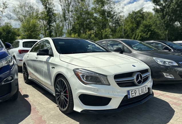 Mercedes-Benz CLA 45 AMG C117