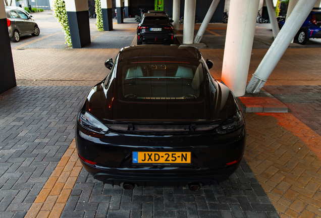 Porsche 718 Cayman GTS 4.0
