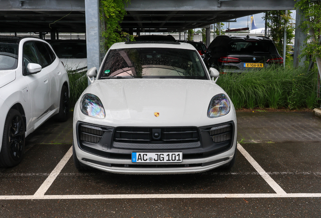 Porsche 95B Macan GTS MkII