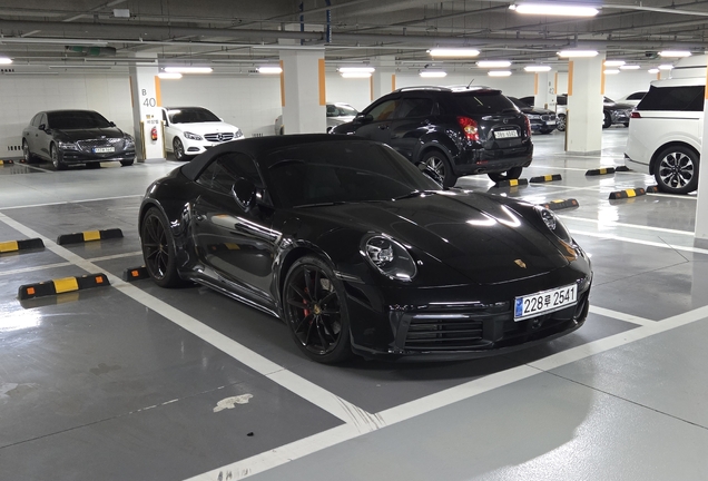 Porsche 992 Carrera 4S Cabriolet MkI
