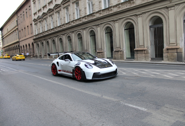 Porsche 992 GT3 RS MkI Weissach Package