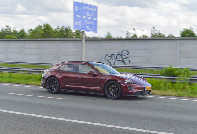 Porsche Taycan GTS Sport Turismo MkI