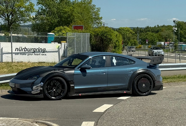 Porsche Taycan Turbo GT Manthey Racing